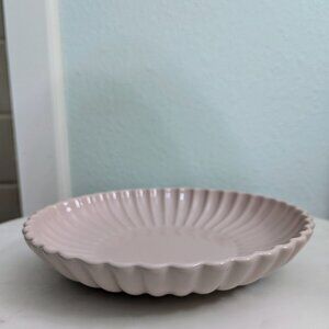 H&M Pink Fluted Stoneware Pasta/Salad Plate ****